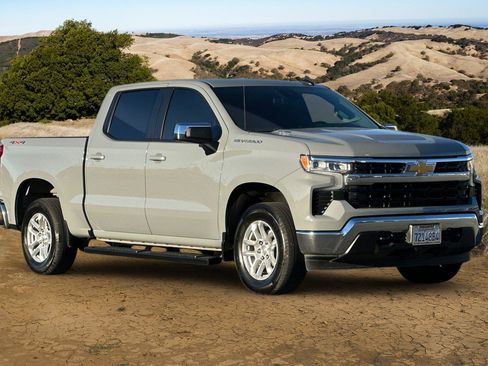 Used 2024 Chevrolet Silverado 1500 LT image 1