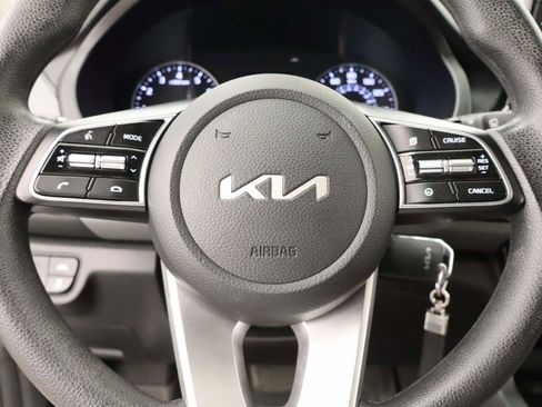 Used 2022 Kia Seltos LX AWD/4WD image 12