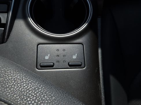 Certified 2022 Toyota Camry XSE FWD image 24