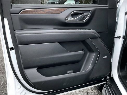 Certified 2023 Chevrolet Suburban Premier image 20