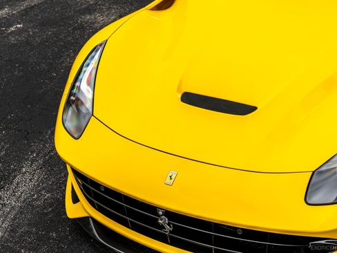 Used 2014 Ferrari F12 Berlinetta RWD image 22