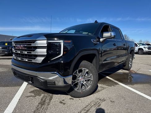 New 2026 GMC Sierra 1500 SLE w/ Preferred Package image 1