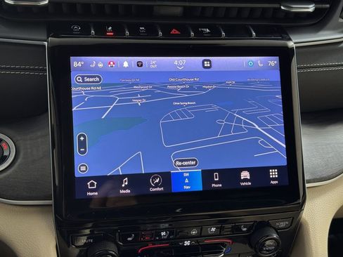 Used 2023 Jeep Grand Cherokee L Limited w/ Luxury Tech Group II image 20