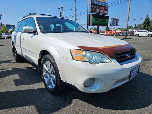 Used 2006 Subaru Outback 2.5i Limited AWD/4WD image 6