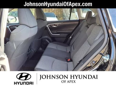Used 2022 Toyota RAV4 XLE w/ Convenience Package AWD/4WD image 25