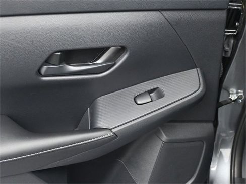 Used 2025 Nissan Sentra S image 21