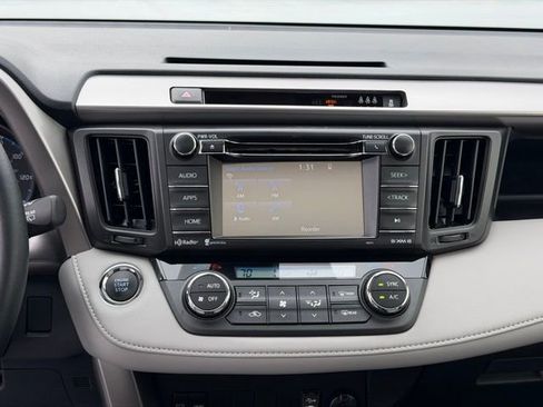 Used 2017 Toyota RAV4 XLE image 16