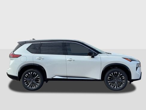 New 2026 Nissan Rogue Platinum image 8