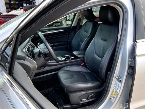 Used 2016 Ford Fusion Titanium image 8