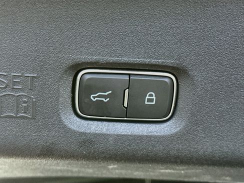 Used 2025 Ford Expedition Active AWD/4WD image 33