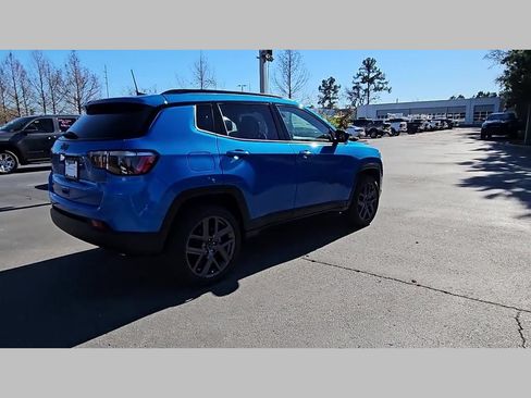 New 2026 Jeep Compass Latitude AWD/4WD image 31