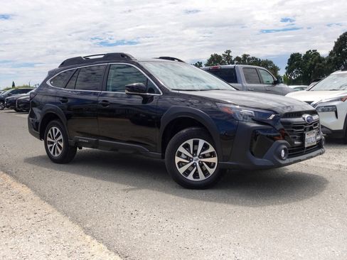 Used 2024 Subaru Outback Premium AWD/4WD image 5