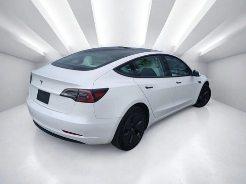 Used 2023 Tesla Model 3 Standard Range RWD image 5