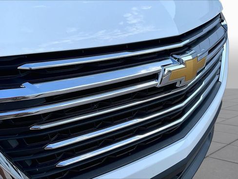 Used 2023 Chevrolet Traverse LT FWD image 29