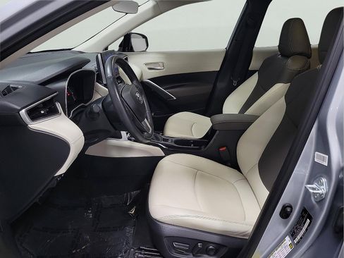 Certified 2023 Toyota Corolla Cross XLE w/ Convenience Package FWD image 10