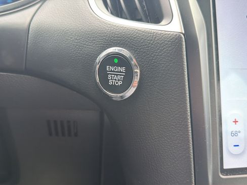 Used 2024 Ford Edge SEL AWD/4WD image 29