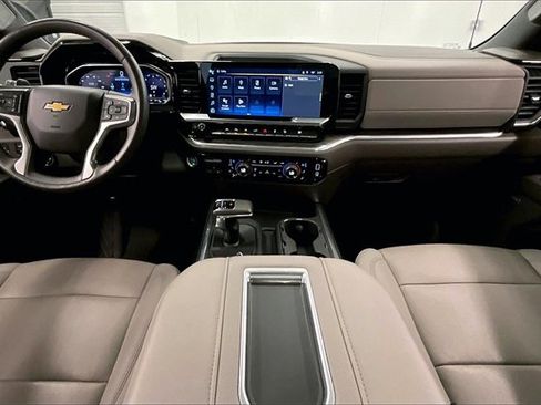 Used 2022 Chevrolet Silverado 1500 LTZ w/ LTZ Premium Package image 14
