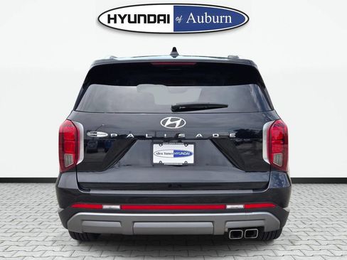 Certified 2024 Hyundai Palisade Limited FWD image 7