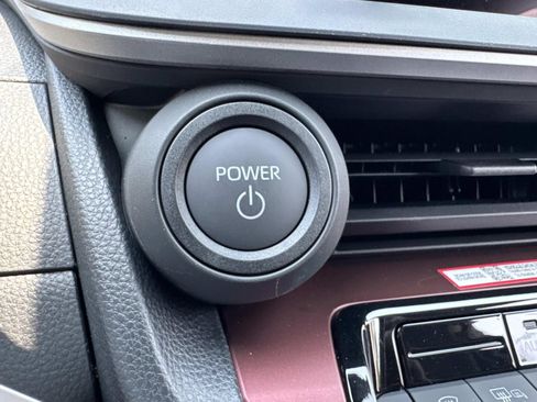 New 2026 Toyota Prius Plug-In Hybrid FWD image 16