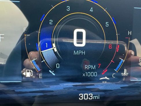 New 2026 Chevrolet Equinox LT w/ LPO, Floor Liner Package image 6