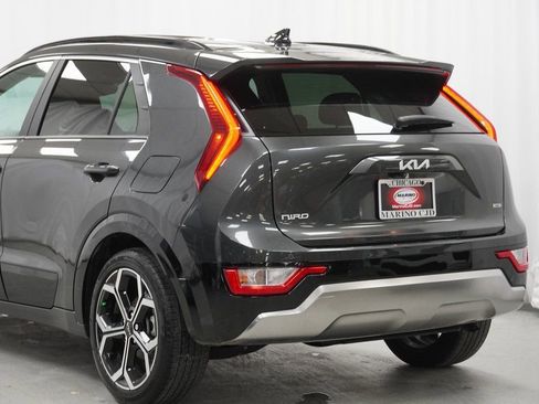 Used 2024 Kia Niro EX Touring image 12