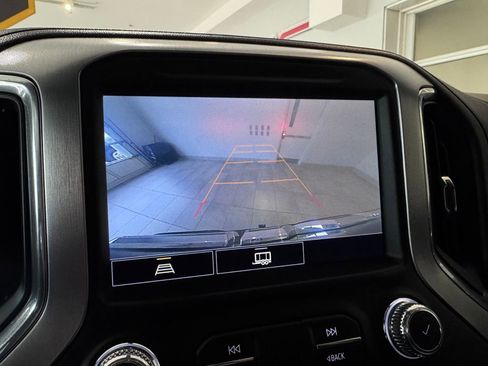 Used 2021 GMC Sierra 1500 Elevation w/ Preferred Package image 23