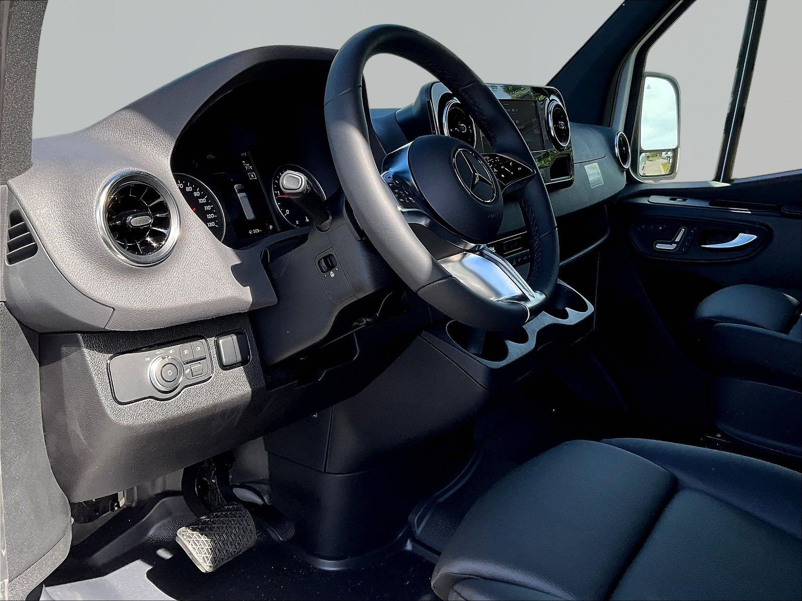 New 2026 Mercedes-Benz Sprinter 2500 image 15
