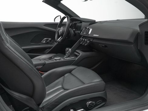 Used 2022 Audi R8 V10 image 36