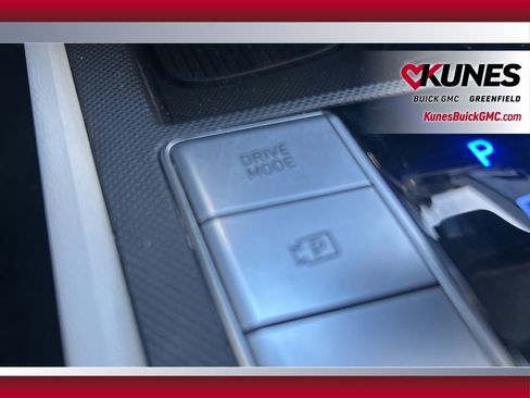 Used 2025 Hyundai Elantra Limited FWD image 37