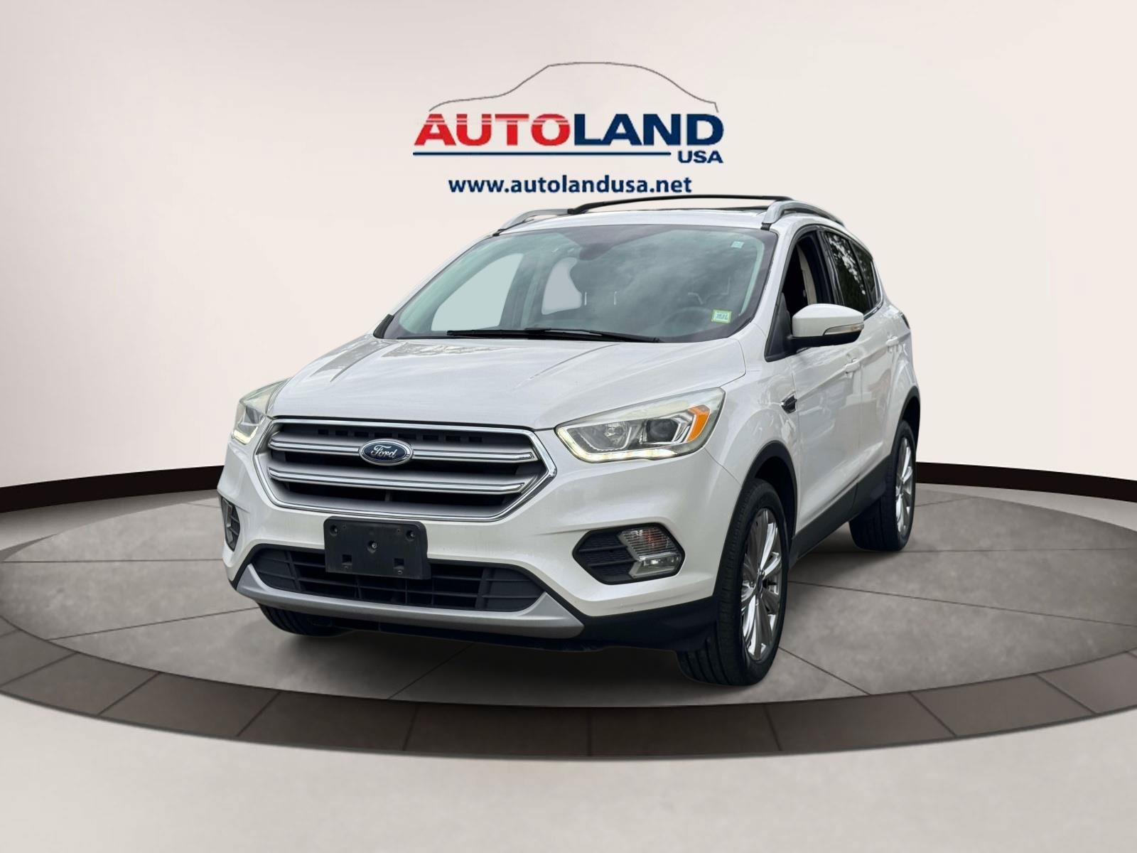 Used 2017 Ford Escape Titanium AWD/4WD image 1