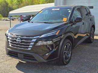 Used 2025 Nissan Rogue SV video 2