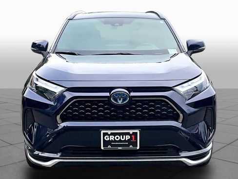 Used 2024 Toyota RAV4 SE w/ Weather & Moonroof Package AWD/4WD image 4