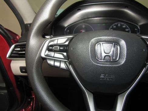 Certified 2020 Honda Accord LX image 5