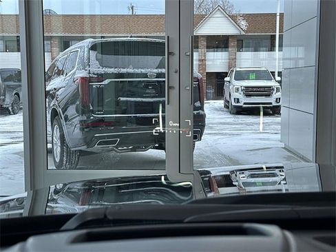 Certified 2023 Cadillac CT4 V Blackwing w/ Technology Package image 51