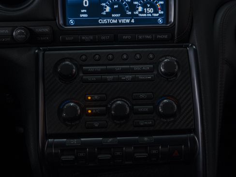 Used 2016 Nissan GT-R NISMO AWD/4WD image 43