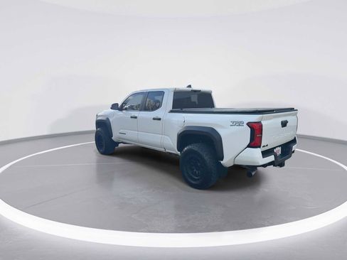 Used 2024 Toyota Tacoma TRD Off-Road image 6