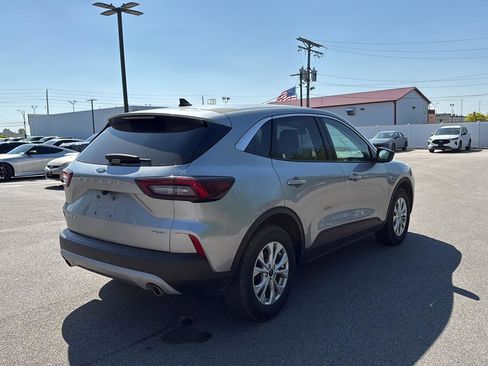 Used 2024 Ford Escape Active AWD/4WD image 3