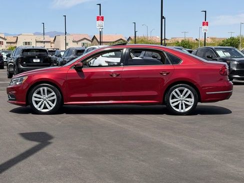 Used 2019 Volkswagen Passat 2.0T Wolfsburg FWD image 2