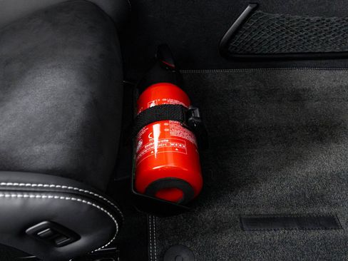 Used 2018 Porsche 911 GT2 RS image 37