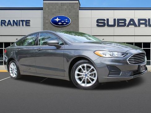 Used 2020 Ford Fusion SE FWD image 3