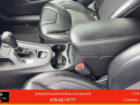 Used 2020 Jeep Cherokee Latitude Plus FWD image 14