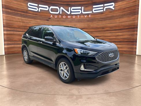 Used 2023 Ford Edge SEL w/ Convenience Package AWD/4WD image 9