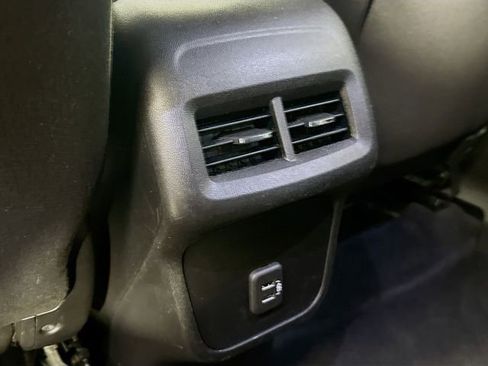 Used 2019 Chevrolet Equinox LT FWD image 26