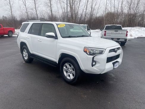 Used 2024 Toyota 4Runner SR5 Premium image 1