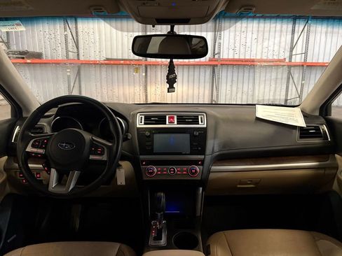 Used 2015 Subaru Outback 2.5i Limited w/ Popular Package #4 image 10