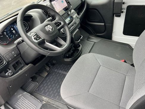 New 2024 RAM ProMaster 3500 w/ Delivery Van Package image 7