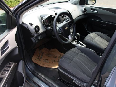 Used 2012 Chevrolet Sonic LT FWD image 5
