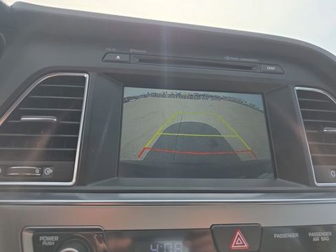 Used 2016 Hyundai Sonata SE image 24