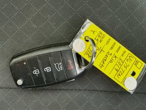 Used 2019 Kia Sorento L FWD image 36