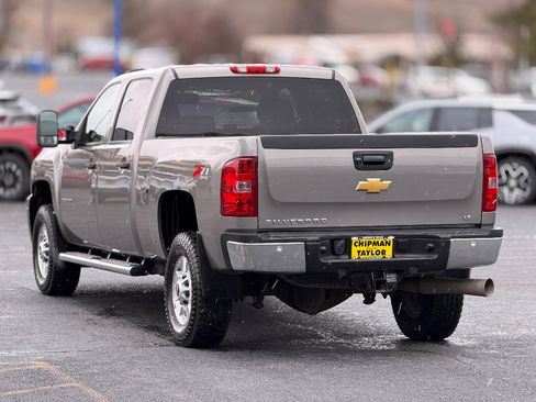 Used 2014 Chevrolet Silverado 2500 LT w/ Interior Plus Package image 16